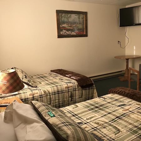 Dover-Foxcroft Peaks Kenny Lodge المظهر الخارجي الصورة