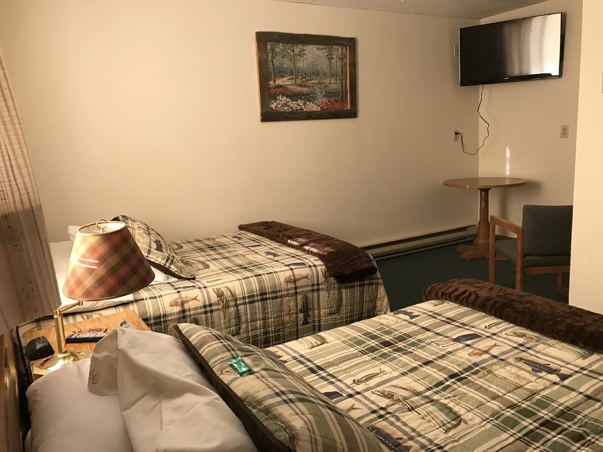 Dover-Foxcroft Peaks Kenny Lodge المظهر الخارجي الصورة